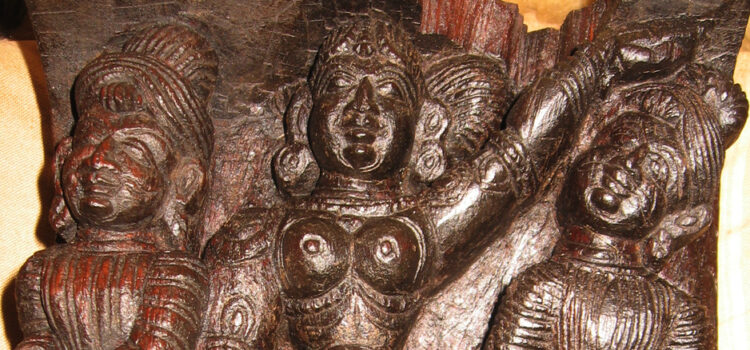 Dřevěné sochy z Indie