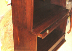 03-Thonet-sektorova-knihovna