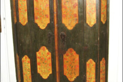 04-petiboka-neobarokni-malovana-skrin-po-restaurovani