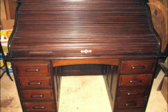 09-americky-psaci-stul-Jerry-po-celkove-oprave