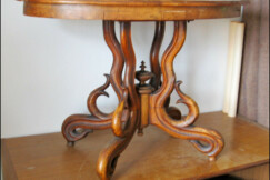 09-ovalny-konferencni-stolek-jilmova-korenice-pred