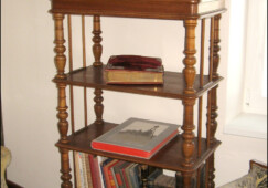 10-policova-knihovna-orech