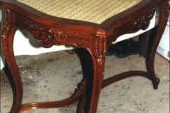 11-neorokoko-zidle-sofa-stolek