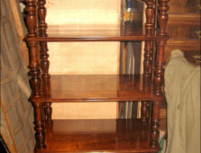 11-policova-knihovna-orech-po-oprave