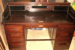 12-americky-psaci-stul-Jerry-po-celkove-oprave