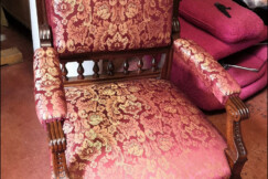 13-historizujici-kreslo-po-oprave-s-novym-calounenim