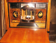 14-Biedermeierovy-sekretar-s-tajnymi-schrankami