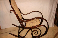 15-Thonet-houpaci-stav-po-restaurovani-vcetne-vypletu