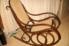 18-Thonet-houpaci-stav-po-restaurovani-vcetne-vypletu