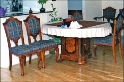 02-jidelna-intarzovana