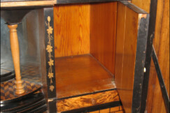 06-Biedermeier-sekretar-stav-pred-restaurovanim