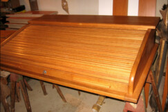 09-amerisky-psaci-stul-Jerry