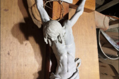 11-restaurovani-jezise-na-krizi