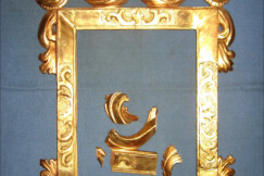 13-zlaceny-ramecek-polamany-pred-opravou