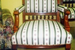 A08-kresla-historismus